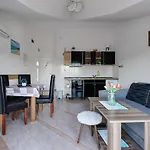Vibes-6 By Interhome アパート