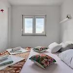 Vibes-6 By Interhome アパート ロゴズニッツァ