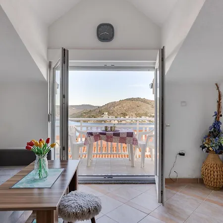 아파트 Vibes-6 By Interhome