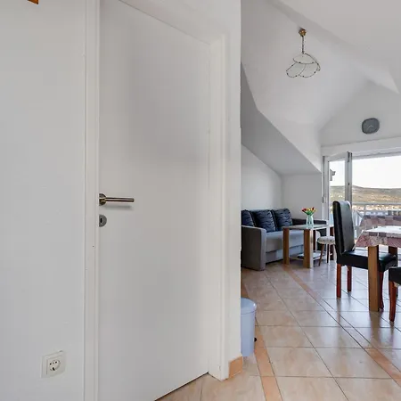 S&g Leko-6 By Interhome *